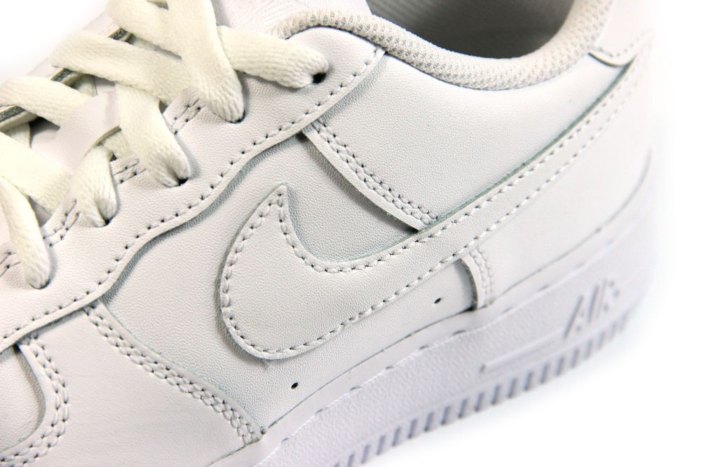 Женские кроссовки NIKE Air Force 1 Le Gs FV5951-111